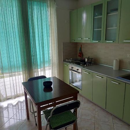 Mano' S Place Appartement Tirana Buitenkant foto