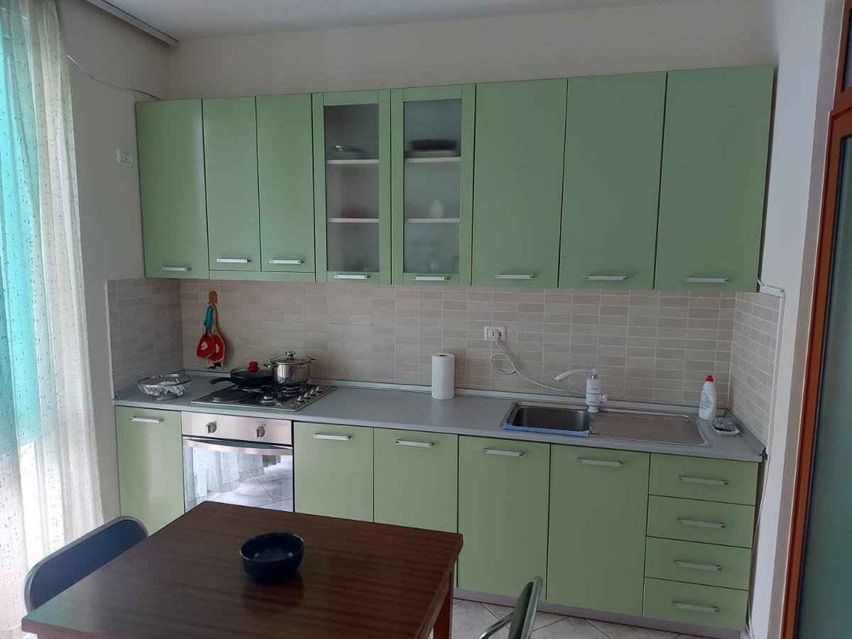 Mano' S Place Appartement Tirana Buitenkant foto